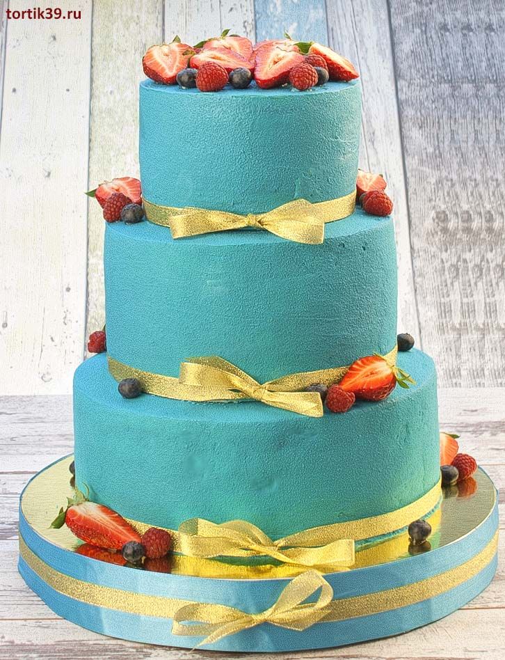 Свадебный торт «Шоколадно-ягодный рай»