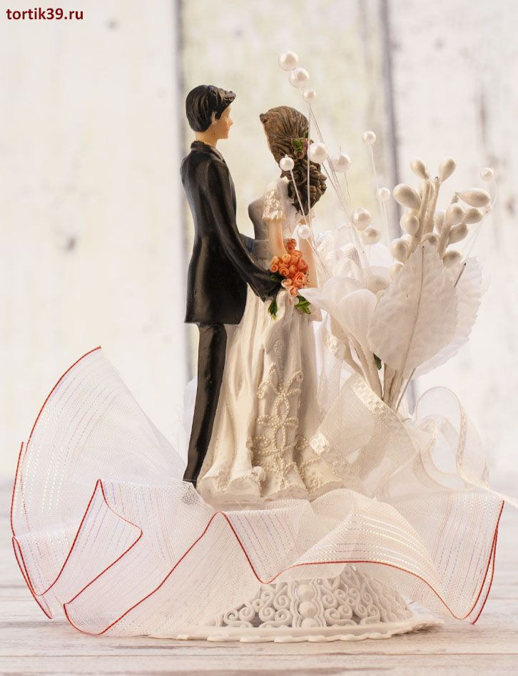 Скромные объятия любви - Фигурка на свадебный торт