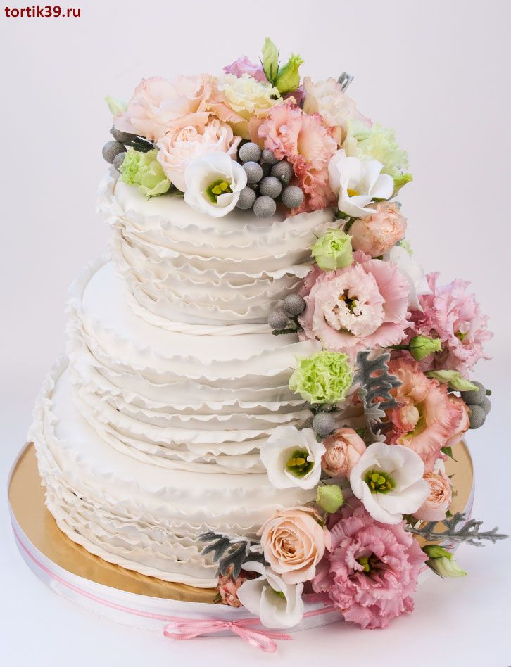 Свадебный торт «Цветочный рай»